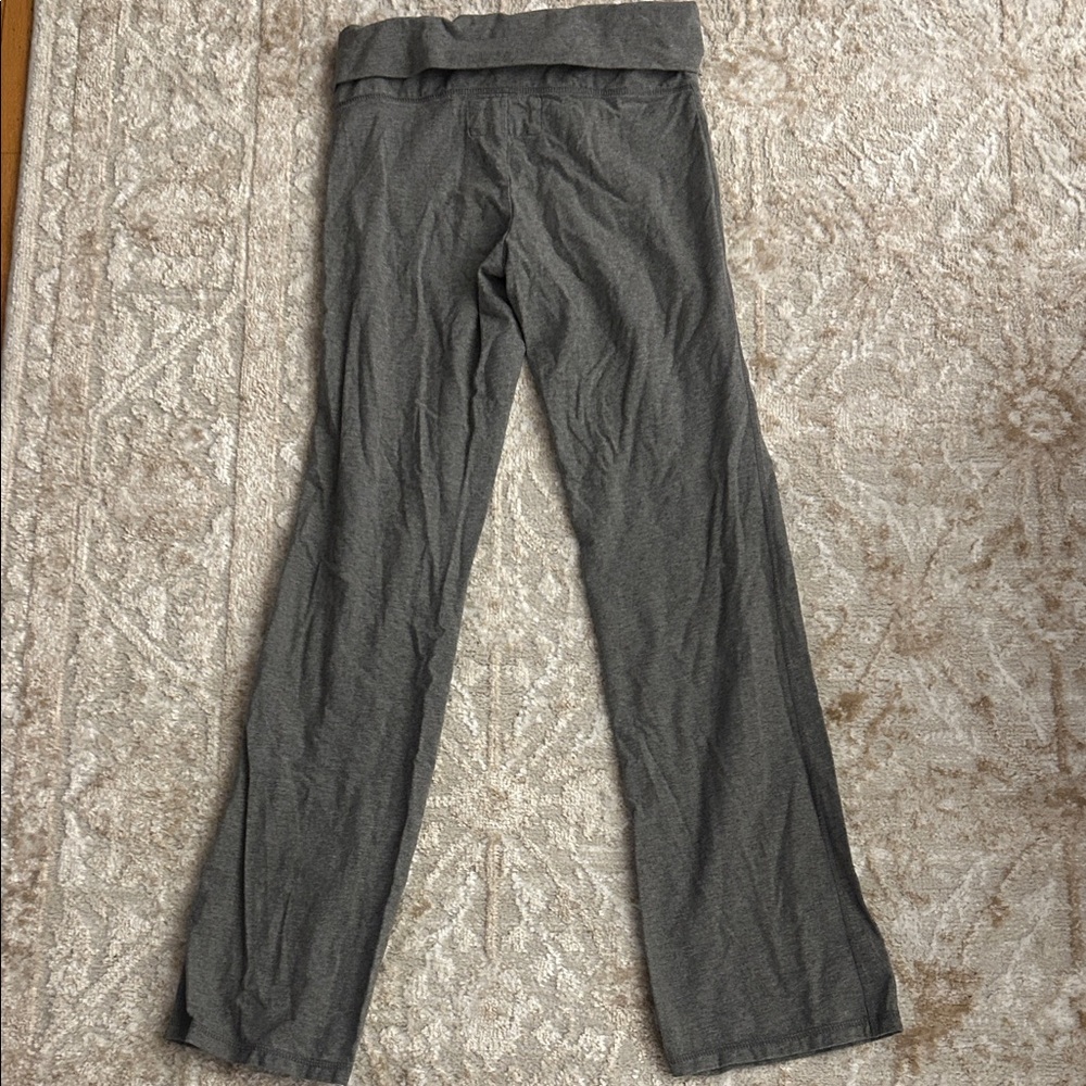 Abercrombie & Fitch Gray Leggings - Picture 5 of 5